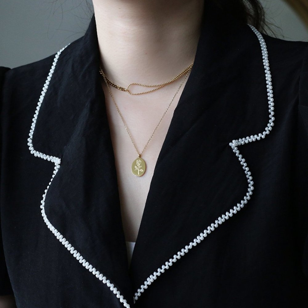 NEW 18K Gold Plated Rose Oval Pendant Necklace 1 - Picture 3 of 16